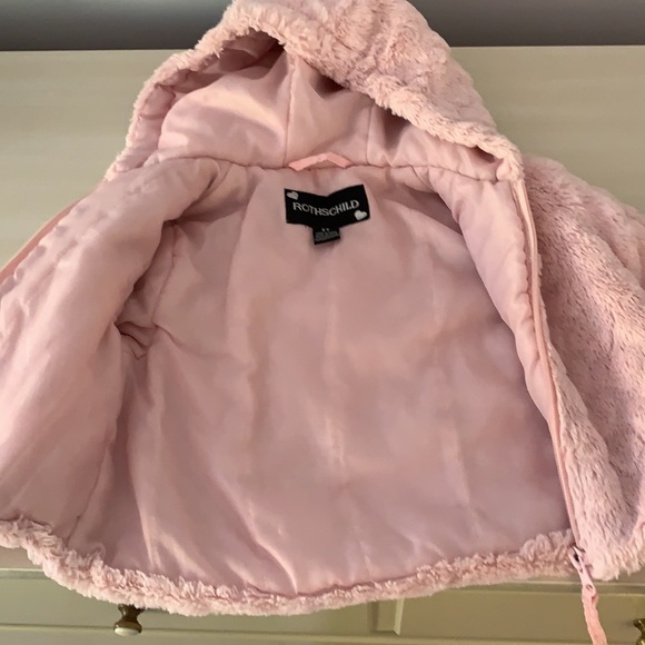 Rothschild Soft Faux Fur Hooded Heart Jacket - Picture 5 of 5